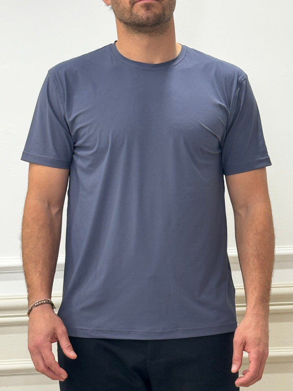 Out/Fit T-Shirt Dust