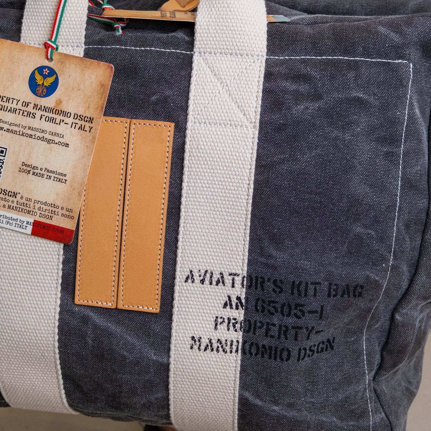 MANIKOMIO DSGN CANVAS GRIGIO